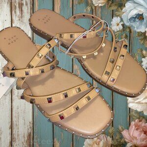 NWT A New Day Women’s Size 8 1/2 Tan Sandals